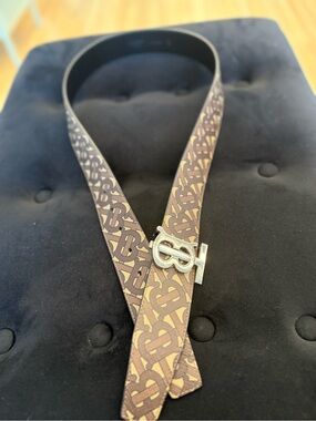 Burberry TB Monogram belt